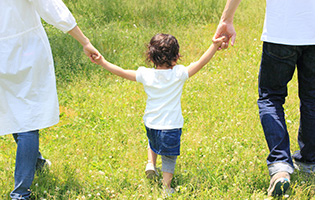 「子ども・子育て支援金」って？ 知っておきたい新しい負担と子育て支援